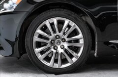Lexus LS 600h 