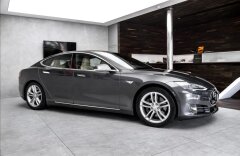Tesla Model S 85D 386kW dual charger