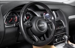 Audi Q7 3.0 TDI quattro S-line, 1.majitel, ČR