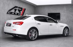 Maserati Ghibli SQ4, karbon, sada zimních kol