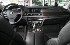BMW Řada 7 750Li xDrive, max výbava, DVD, TV, noční vidění