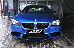 BMW M5 head up, softclose, ventilace, individual