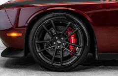 Dodge Challenger R/T 6,4 R/T 362kW Alpina Brembo