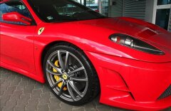 Ferrari F430 Scuderia paket Keramiky 520PS