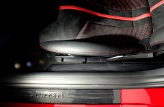 Ferrari F12 Berlinetta 6.3 Rosso Berlinetta Karbonová sedadla
