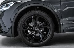 Volkswagen Tiguan 1,5TSI Rline DSG, Black Style, tažné