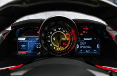Ferrari 812 Superfast V12, passenger, lift, CZ
