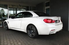 BMW M4 karbon, servodovírání, kamera  individual,