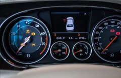 Bentley Continental Flying Spur W12 Mulliner, entertainment