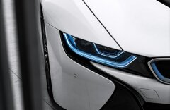 BMW i8 Roadster, Laser, HUD, H&K, CZ