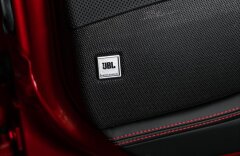 Ferrari 812 Superfast V12, passenger, lift, CZ