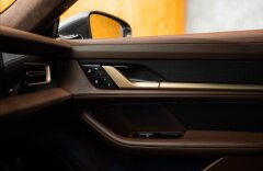 Porsche Taycan CROSS TURISMO TURBO S, BURMESTER, PDCC SPORT
