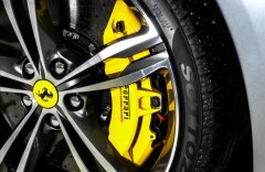 Ferrari GTC4 Lusso V12, PANORAMA, VENTILACE, JBL, 360°