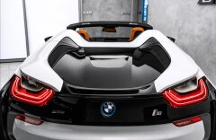 BMW i8 Roadster, Laser, HUD, H&K, CZ