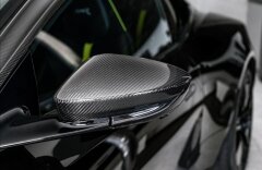 Aston Martin DB11 V12 AMR, full carbon, záruka!