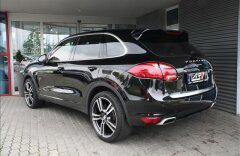 Porsche Cayenne Vzduch, Kamera, 21" litá kola