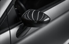 Abarth 595 1,4 ESSESSE, BEATS AUDIO, AKRAPOVIČ, CARBON