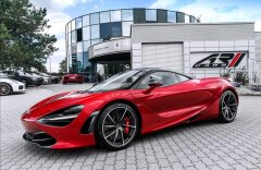 McLaren 720S coupe performance