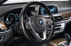 BMW Řada 7 730d xDrive, M-paket, soft, HUD,