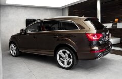 Audi Q7 3.0 TDI quattro S-line, 1.majitel, ČR