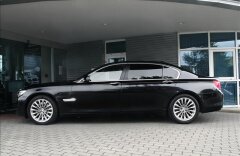 BMW Řada 7 750Li xDrive, max výbava, DVD, TV, noční vidění