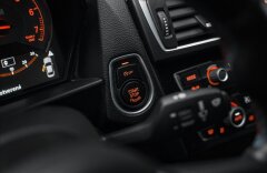 BMW M2 3,0 NAVI, KARBÓN, MANUÁL