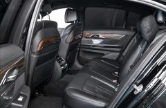 BMW Řada 7 730d xDrive, M-paket, soft, HUD,