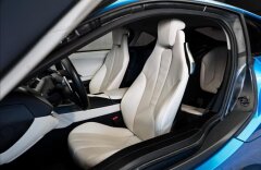 BMW i8 coupe hybrid 170+96 kW