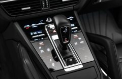 Porsche Cayenne Turbo, Keramiky, PDCC, Burmester, Akrapovič