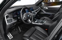 BMW X7 M50i xDrive, laser, pano Sky, 23"kola, TV, fólie
