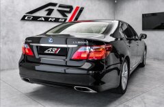 Lexus LS 600h 600h