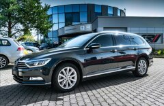 Volkswagen Passat Variant 2,0TDI 140kW High,LED,Panorama
