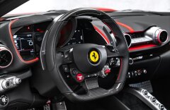 Ferrari 812 Superfast V12, passenger, lift, CZ
