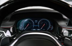 BMW Řada 7 740Ld xDrive Black fire edition, M-paket