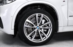 BMW X5 50i xDrive M paket, HUD, B&O, night, nezávislé