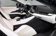 BMW i8 coupe hybrid 170+96 kW