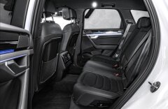 Volkswagen Touareg R-line, 210kW, Vzduch, IQ-Light