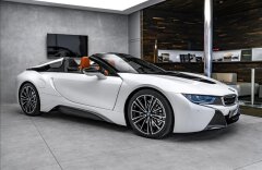 BMW i8 Roadster, Laser, HUD, H&K, CZ