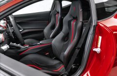 Ferrari 812 Superfast V12, passenger, lift, CZ