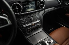 Mercedes-Benz SL 3,0 400 ROADSTER, AMG LINE, H/K, PANO
