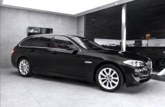BMW Řada 5 520d Touring, navigace, bi-xenonové světlomety