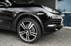 Porsche Cayenne Vzduch, Kamera, 21" litá kola