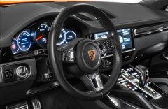 Porsche Cayenne Turbo, Keramiky, PDCC, Burmester, Akrapovič