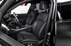 BMW X7 M50i xDrive, laser, pano Sky, 23"kola, TV, fólie