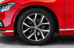 Volkswagen Passat 1,5 TSI El. DSG, Masáže, LED