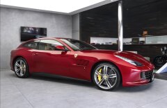 Ferrari GTC4 Lusso GTC4Lusso V12, JBL, rosso Maranello, CZ