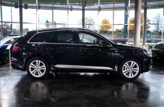 Audi Q7 3.0 TDI quattro 2x S-line, matrix, panorama, 7