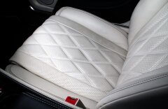 Bentley Continental Flying Spur W12 Mulliner, entertainment