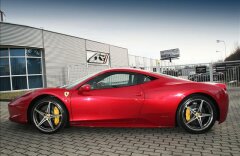 Ferrari 458 Rosso Fuoco CarbonSeats