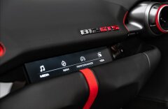 Ferrari 812 6,5 GTS V12, lift, karbon, 360°, Alcantara/karbon